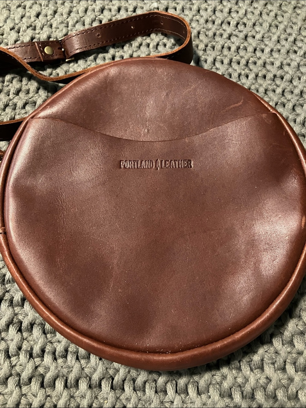 Portland Leather Goods Circle Crossbody bag